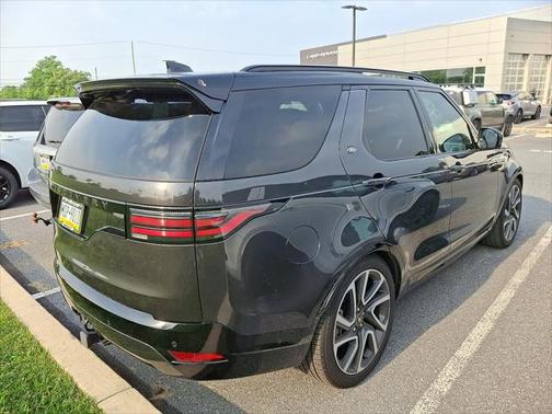 2024 Land Rover Discovery P300 Dynamic SE