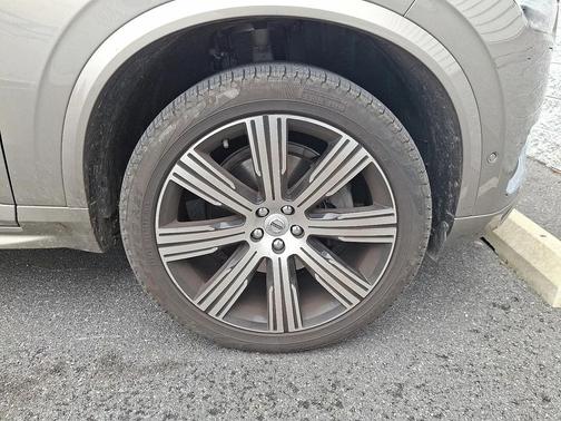 2021 Volvo XC90 T6 Inscription