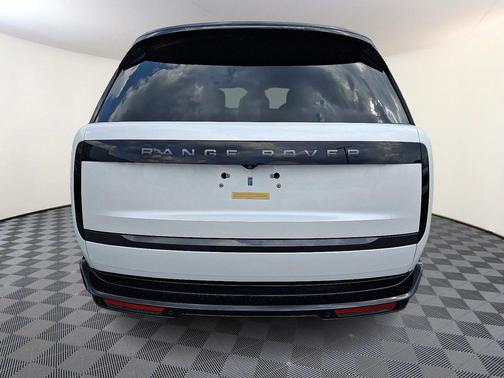 2025 Land Rover Range Rover P400 SE