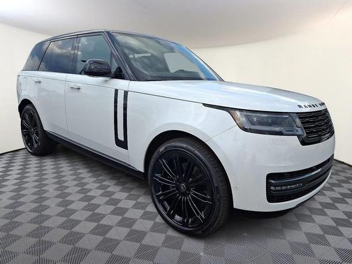 2025 Land Rover Range Rover P400 SE
