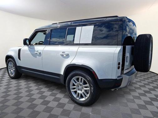 2025 Land Rover Defender 110 P300