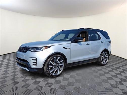 2024 Land Rover Discovery P300 Dynamic SE