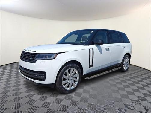 2025 Land Rover Range Rover P400 SE 7 Seat