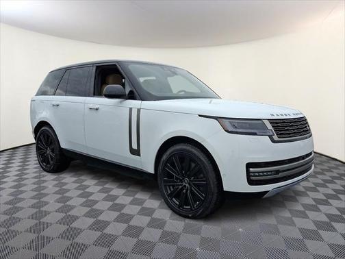 2025 Land Rover Range Rover P550e SE