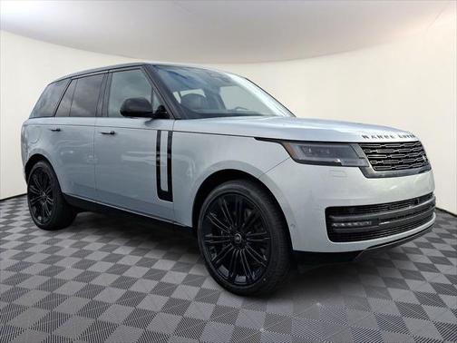 2025 Land Rover Range Rover P530 SE