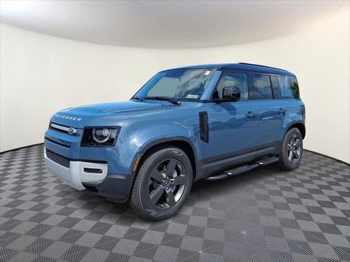 2025 Land Rover Defender 110 P300