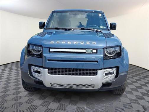 2025 Land Rover Defender 110 P300