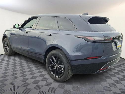 2026 Land Rover Range Rover Velar P250 SE R-Dynamic