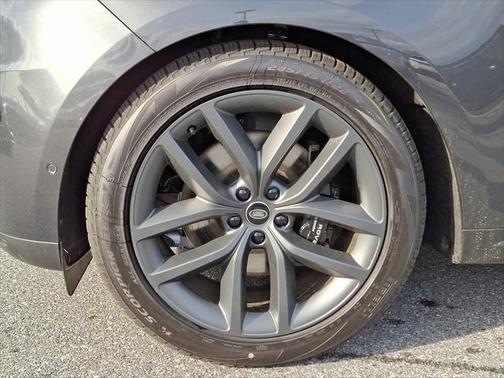 2025 Land Rover Range Rover Sport SE