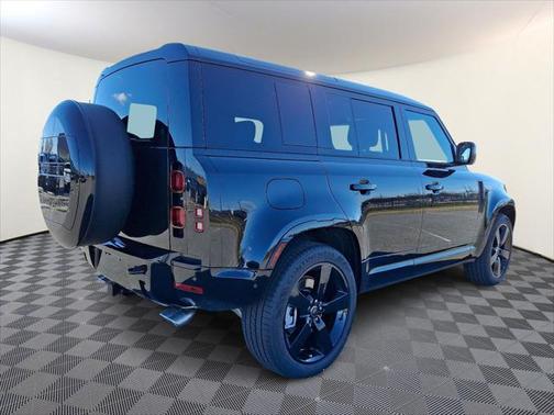 2025 Land Rover Defender 110 P500 X-Dynamic SE