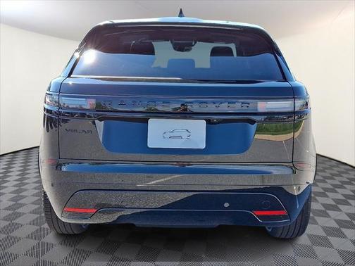2026 Land Rover Range Rover Velar P250 SE R-Dynamic