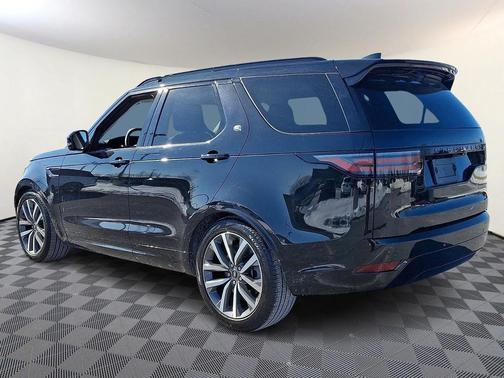 2025 Land Rover Discovery P360 Dynamic SE