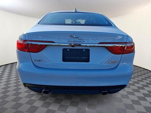 2020 Jaguar XF 25t Premium AWD Automatic