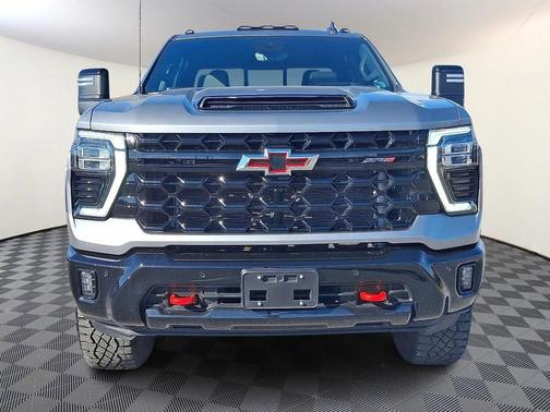 2025 Chevrolet Silverado 2500 4WD Crew Cab Standard Bed ZR2