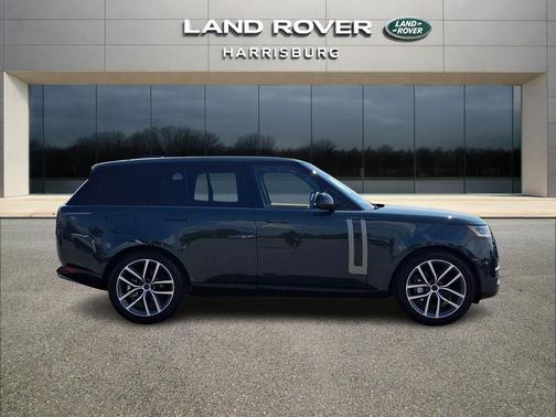 Belgravia Green 2026 Land Rover Range Rover P400 SE