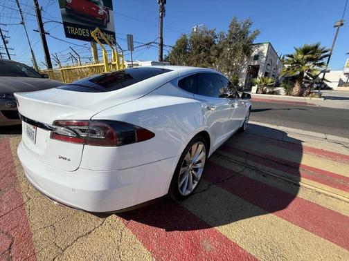 2013 Tesla Model S Performance