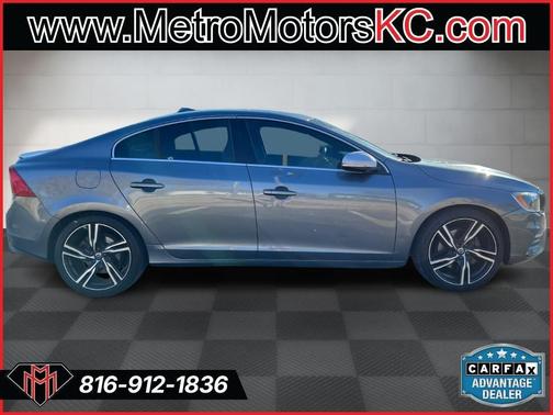 2017 Volvo S60 T6 R-Design Platinum