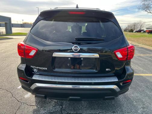 2020 Nissan Pathfinder SL