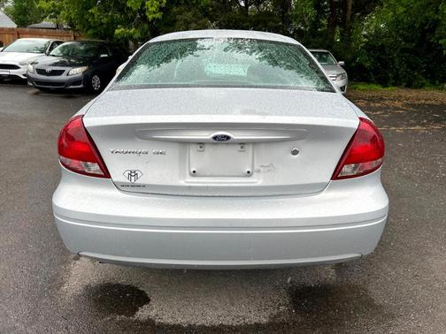2007 Ford Taurus SE