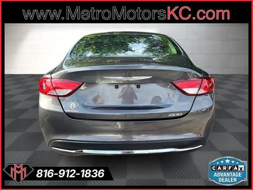 2015 Chrysler 200 Limited