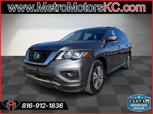2017 Nissan Pathfinder S