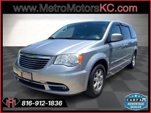 2013 Chrysler Town & Country Touring