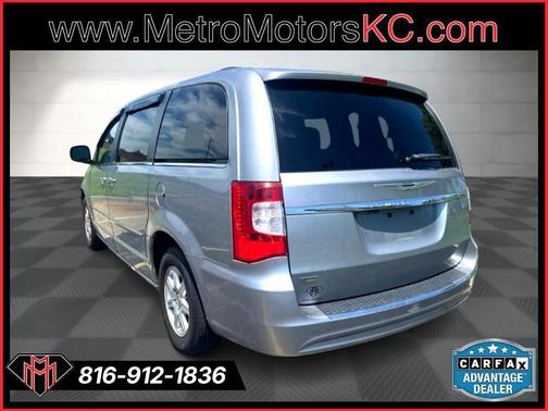 2013 Chrysler Town & Country Touring