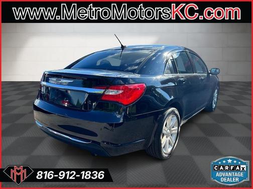 2013 Chrysler 200 Touring