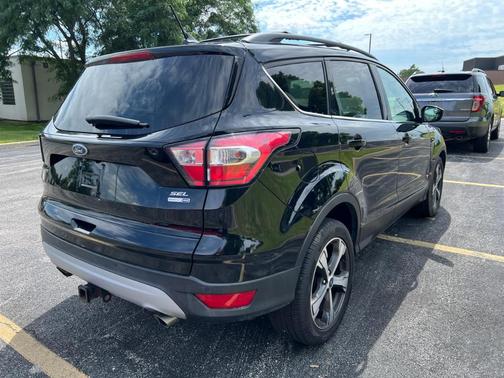 Black 2018 Ford Escape SEL