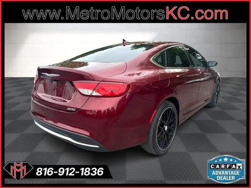 2017 Chrysler 200 Limited