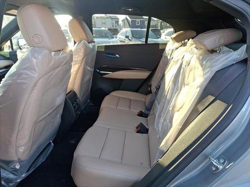 2025 Cadillac XT4 Premium Luxury