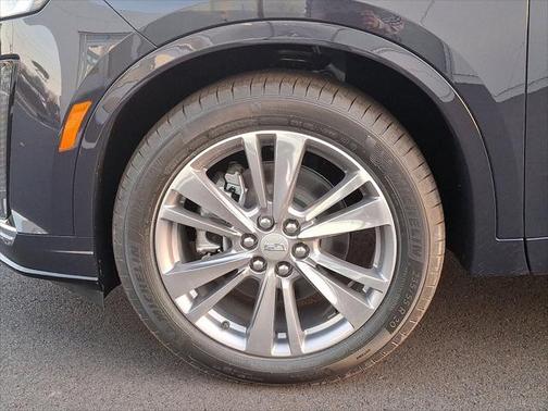 2025 Cadillac XT6 Premium Luxury FWD