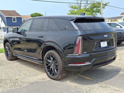2025 Cadillac Escalade IQ Sport 2