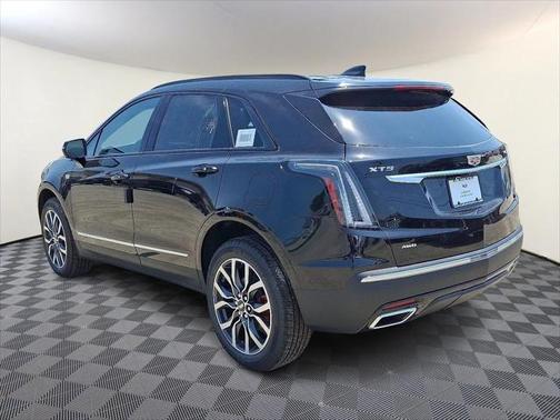 2025 Cadillac XT5 Sport