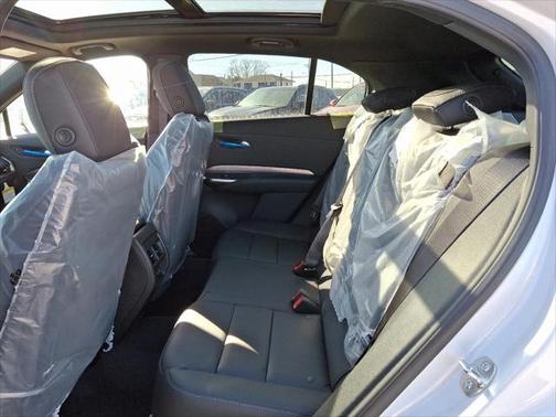 2025 Cadillac XT4 Premium Luxury