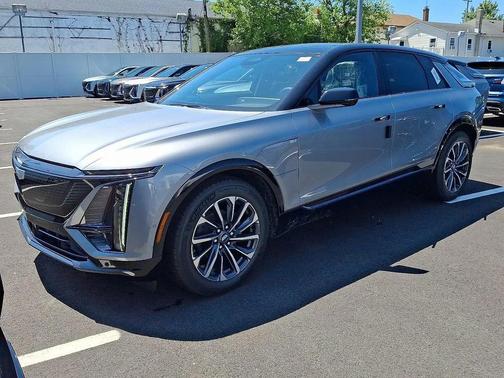 2025 Cadillac LYRIQ Sport