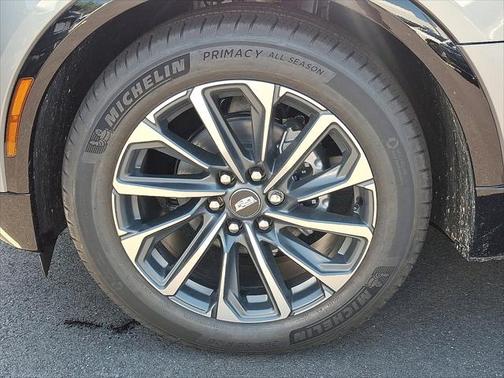 2025 Cadillac LYRIQ Sport w/1SJ