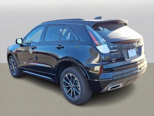 2025 Cadillac XT4 Sport