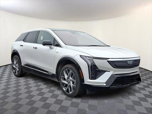 2025 Cadillac OPTIQ Luxury 1 AWD