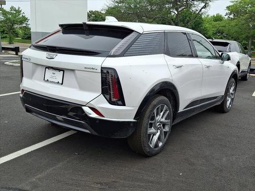 2025 Cadillac OPTIQ Luxury 1 AWD