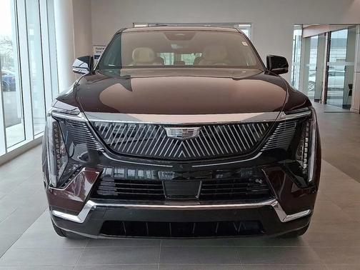 2025 Cadillac Escalade IQ Luxury 2