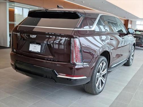 2025 Cadillac Escalade Luxury