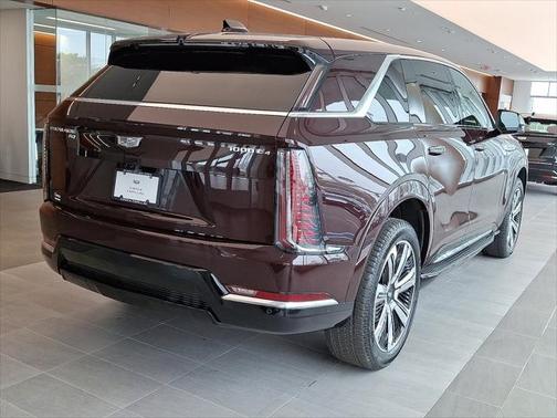 2025 Cadillac Escalade Luxury