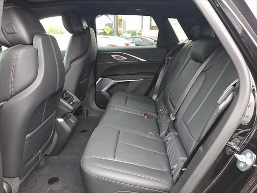 2025 Cadillac LYRIQ Luxury w/1SD