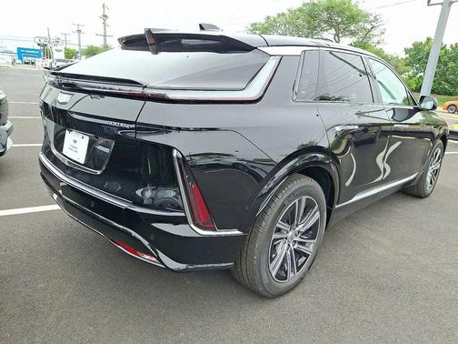 2025 Cadillac LYRIQ Luxury