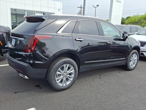 2025 Cadillac XT5 Luxury