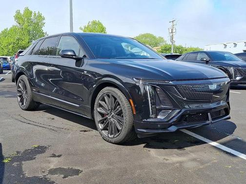 2026 Cadillac LYRIQ V Premium