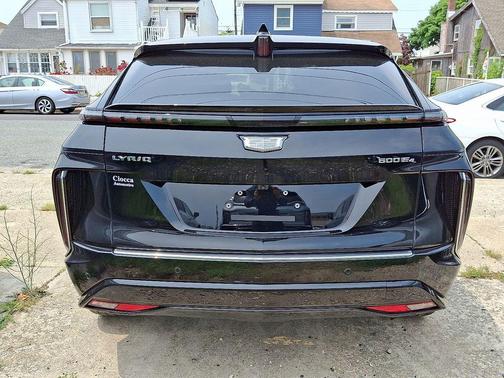 2025 Cadillac LYRIQ Luxury