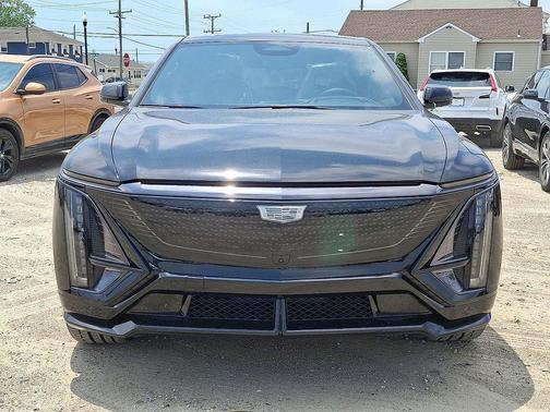 2026 Cadillac LYRIQ V Premium
