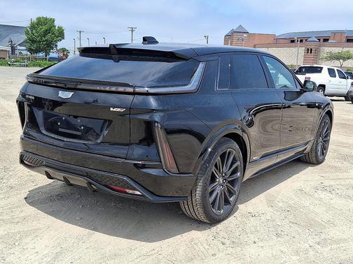 2026 Cadillac LYRIQ V Premium